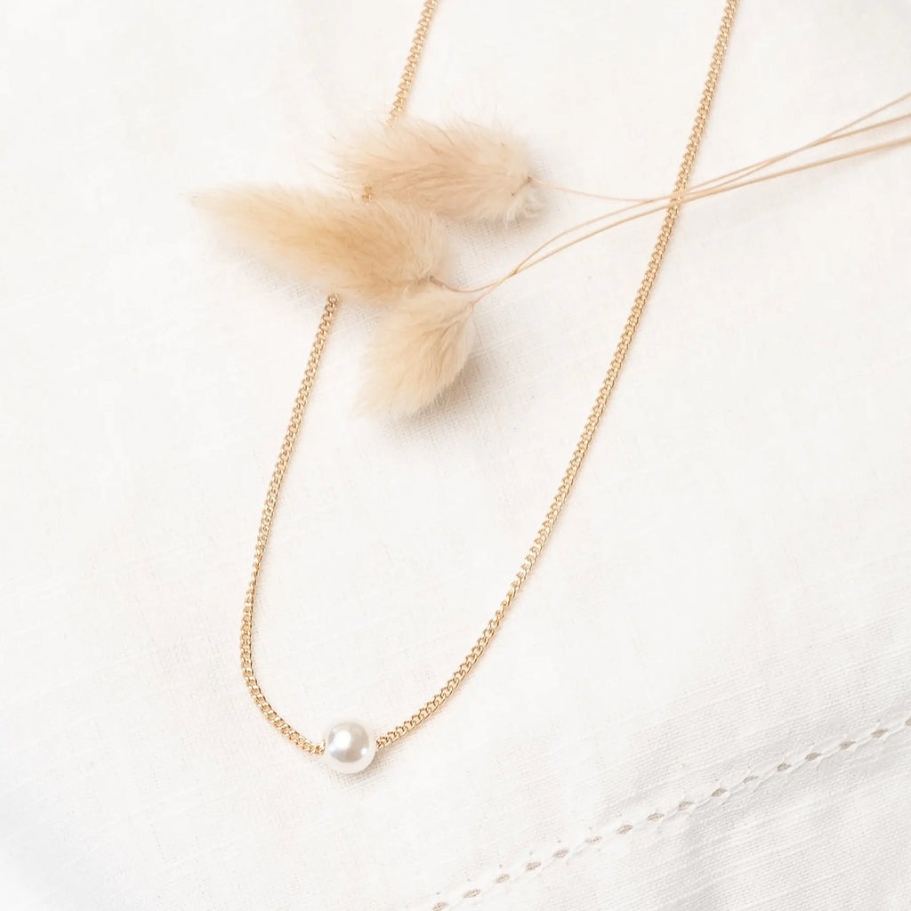 Subtle Single Faux Pearl Gold-tone Short Necklace Judson